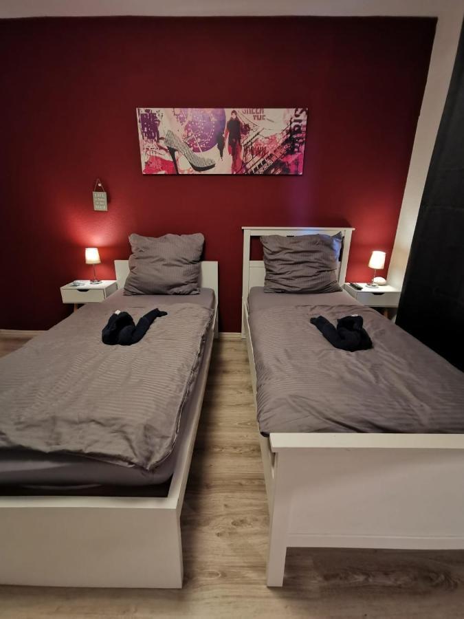 Liebevoll Eingerichtete Ferienwohnung - Zentrale Lage - Netflix & Paytv Wilhelmshaven Ngoại thất bức ảnh
